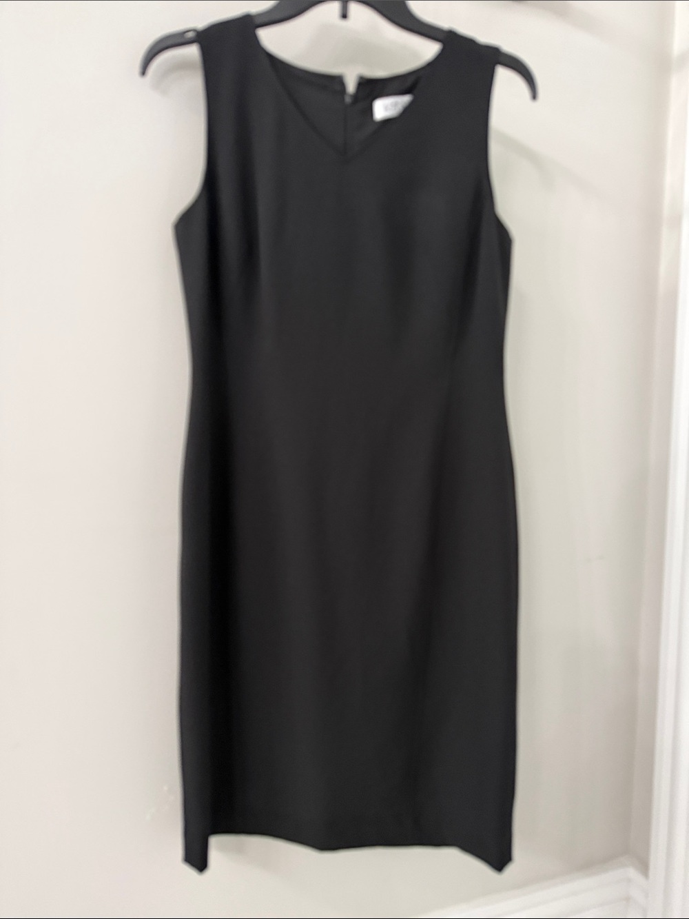 Kasper Black Sleeveless Midi Sheath Dress